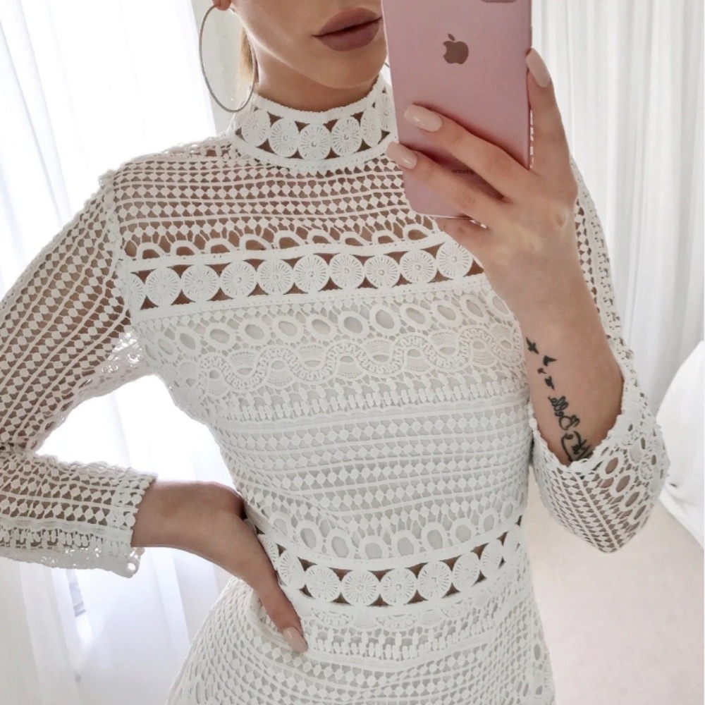 Long sleeve white lace mini dress from Two Sisters NWT!! - Picture 7 of 14